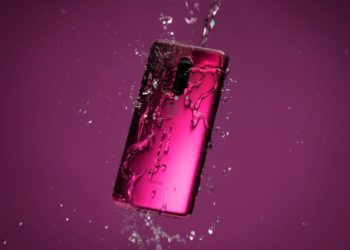 Тесты подтвердили защиту от воды у OnePlus 7 Pro