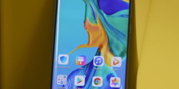 Щедрые скидки МТС — 18 000 рублей кэшбэк на Huawei P30 Pro и в подарок наушники!